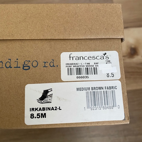 NWT Light Brown Wedge Sandals Suede - Size 8.5 - Picture 10 of 11